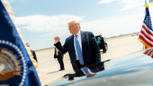 Вэнс заявил о раздражении Трампа из-за России