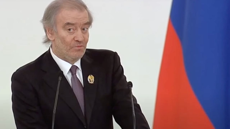 Гергиев сообщил о планах объединить театры России