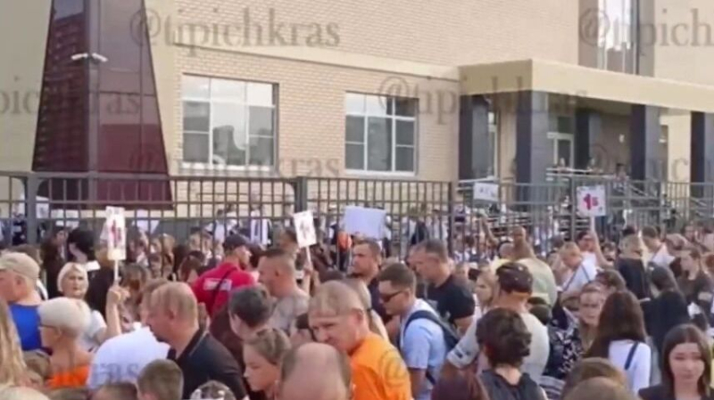 Меньше учеников, больше проблем! Систему образования лихорадит вместе с демографией