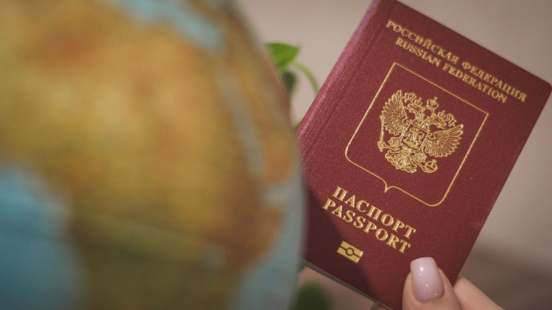 Окно в Европу захлопнется? ЕС хочет ужесточить визовые правила для россиян