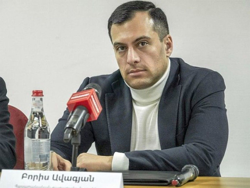 СМИ: сбежавшего из суда экс-чиновника Авакяна нашли мертвым в консульстве Армении