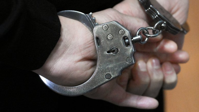 Троим обвиняемым в нападении на курьера в Москве-Сити продлили арест