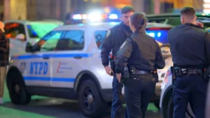 WFAA: В США стрельба у здания иммиграционной службы, ранены три человека