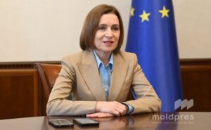 Затянет: Санду пытается выехать на выборах за счет России