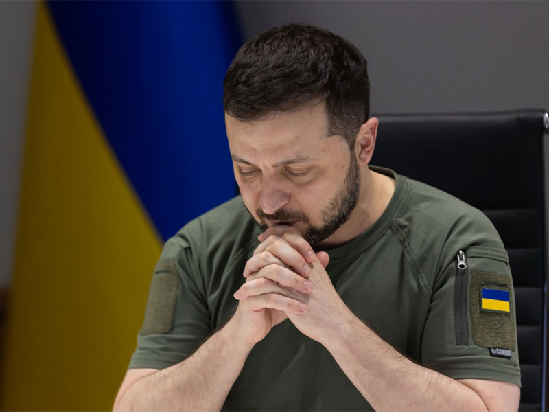 Зеленский готовится принять «трудные решения» для украинцев. СМИ выяснили какие