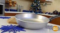 Отмываем сковородку. Доброе утро. Фрагмент выпуска от 05.12.2018