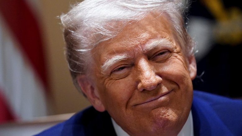 Трамп заявил о сверхсекретном грузе на перехваченном судне из Китая в Иран