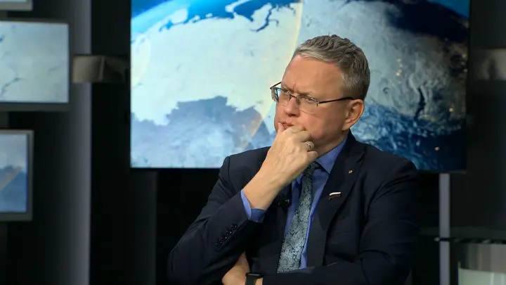 Делягин — о негласном правиле в России: Слово «русский» допустимо в одном контексте. Остальное — «на грани экстремизма»