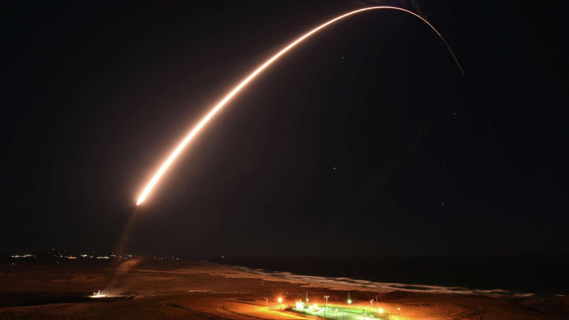 США проведут пуск межконтинентальной ракеты Minuteman III США проведут пуск межконтинентальной ракеты Minuteman III