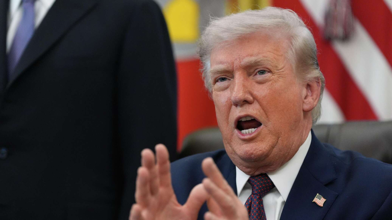 Трамп обсудит с советниками военные сценарии в иранском конфликте Трамп обсудит с советниками военные сценарии в иранском конфликте