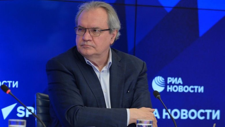 Фадеев предупредил о рисках бесконтрольного внедрения ИИ в образование Фадеев предупредил о рисках бесконтрольного внедрения ИИ в образование